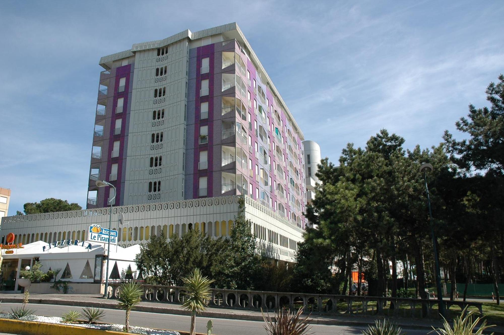 Residence Millefiori Lignano Sabbiadoro Exterior photo